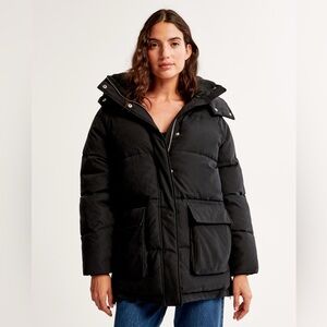 Abercrombie & Fitch Ultra Mid Puffer in Black